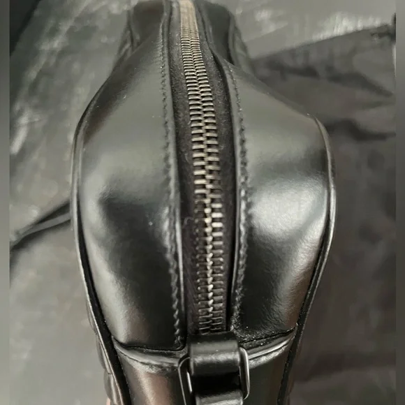 SAINT LAURENT LOU CAMERA BAG IN QUILTED LEATHER - Picture 9 of 17